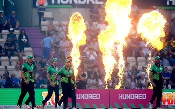 Southern Brave walk out on to the pitch