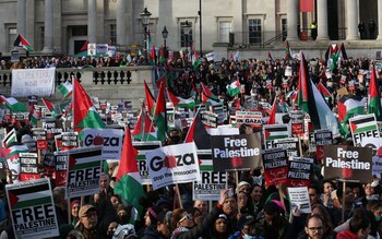 Protesters in Trafalgar Square