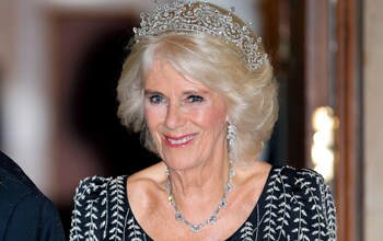 queen camilla make-up 